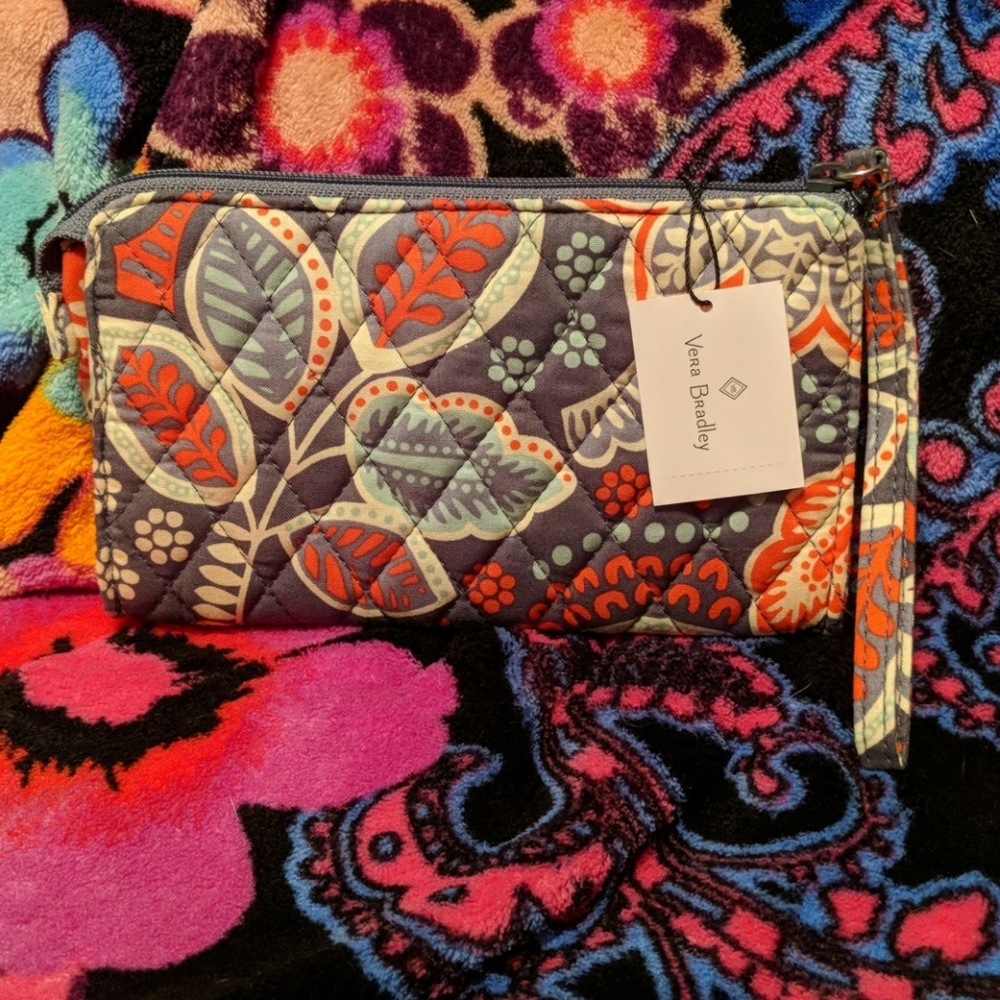 Vera Bradley front zip wristlet